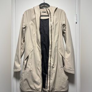 Lululemon Definitely Raining Jacket, Light beige/cashew colour, size 4